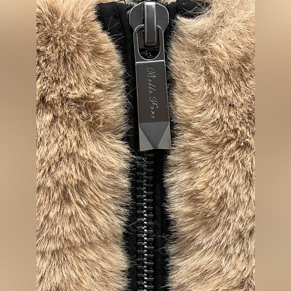 NWT Belle Fare Faux Fur Sleeveless Vest - Picture 2 of 4
